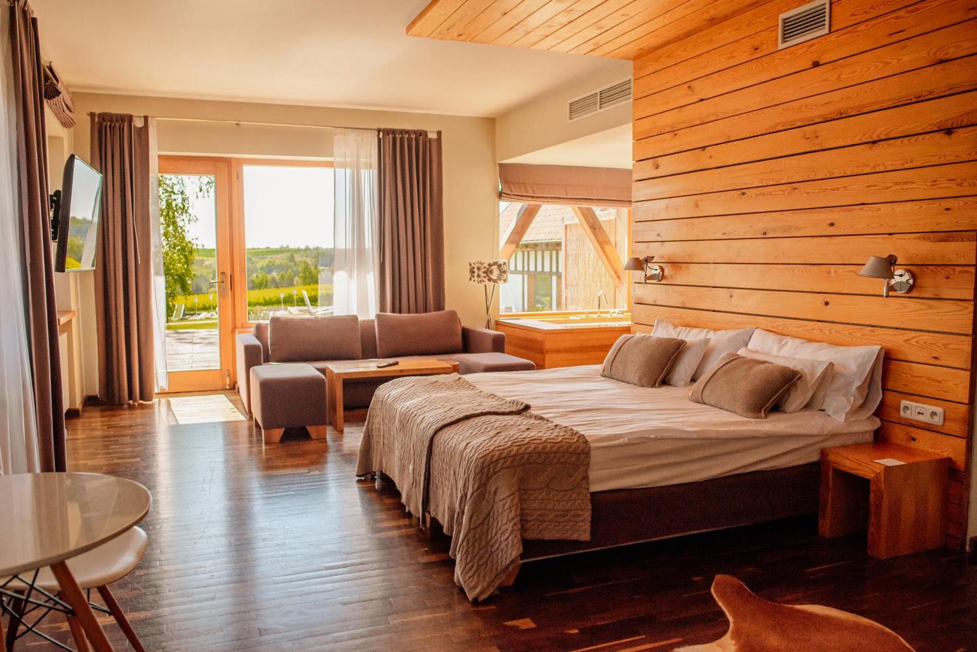 Gleboczek Vine Resort& Spa Wielki Głęboczek Esterno foto
